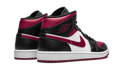 air-jordan-1-mid-bred-toe-basketsold