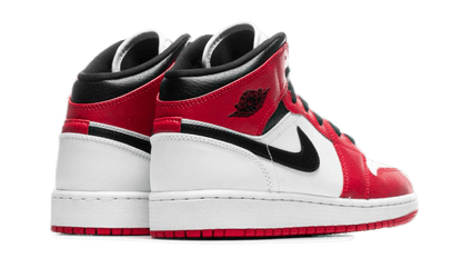 air-jordan-1-mid-chicago-white-basketsold