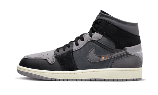 air-jordan-1-mid-inside-out-black-basketsold