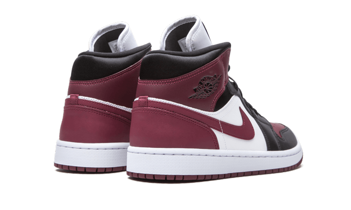 air-jordan-1-mid-se-black-dark-beetroot-basketsold