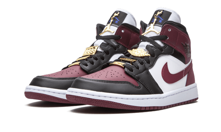 air-jordan-1-mid-se-black-dark-beetroot-basketsold