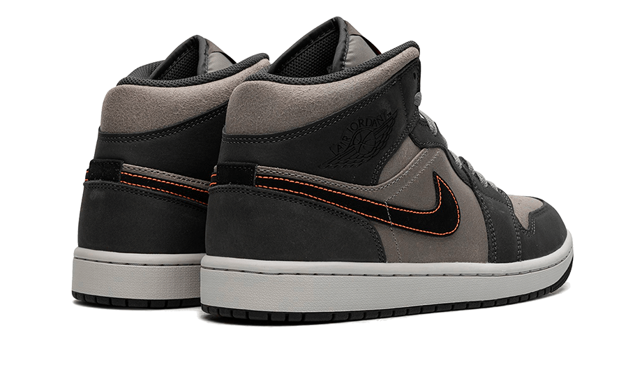 air-jordan-1-mid-se-night-stadium-basketsold