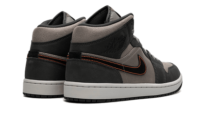 air-jordan-1-mid-se-night-stadium-basketsold