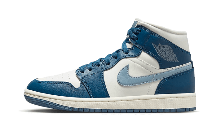 air-jordan-1-mid-sky-j-french-blue-basketsold