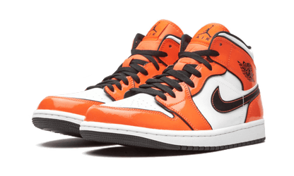 air-jordan-1-mid-turf-orange-basketsold