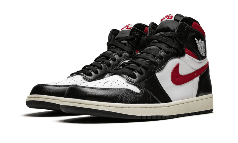 air-jordan-1-retro-high-black-gym-red-basketsold