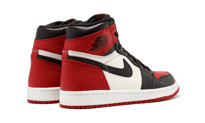 air-jordan-1-retro-high-bred-toe-basketsold