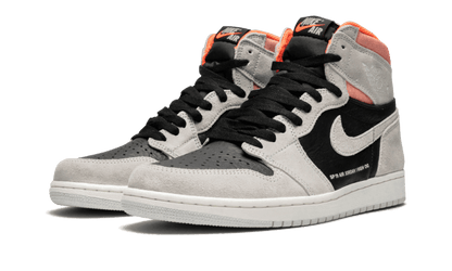 air-jordan-1-retro-high-neutral-grey-hyper-crimson-basketsold