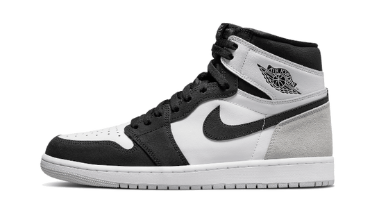 air-jordan-1-retro-high-og-bleached-coral-basketsold