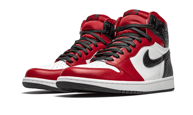 air-jordan-1-retro-high-satin-snake-chicago-basketsold