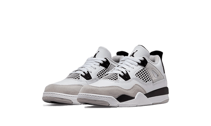 air-jordan-4-military-black-enfant-ps-basketsold