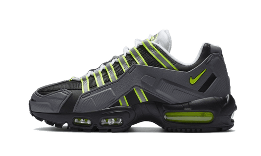 air-max-95-ndstrkt-neon-basketsold