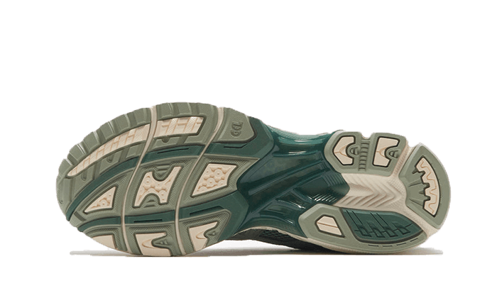 gel-kayano-14-olive-grey-basketsold