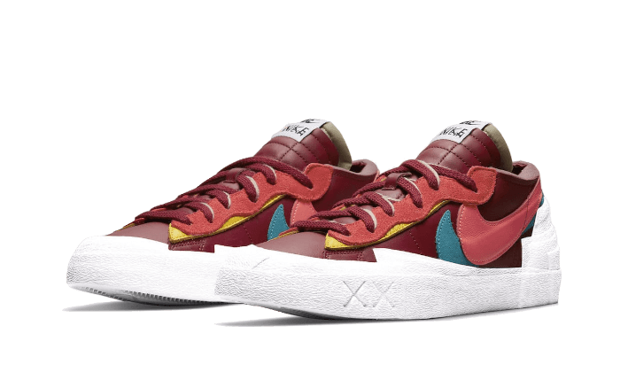 blazer-low-sacai-kaws-team-red-basketsold