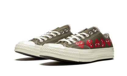 chuck-taylor-all-star-70s-ox-comme-des-garons-play-multi-heart-green-basketsold
