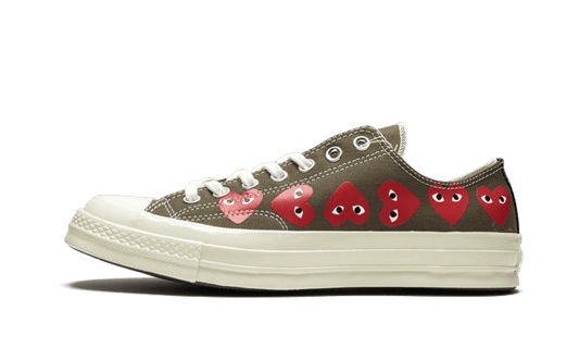 chuck-taylor-all-star-70s-ox-comme-des-garons-play-multi-heart-green-basketsold