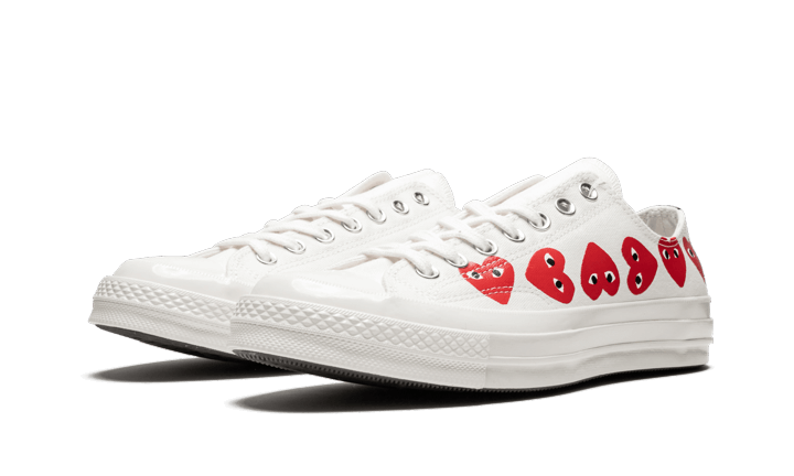 chuck-taylor-all-star-70s-ox-comme-des-garons-play-multi-heart-white-basketsold