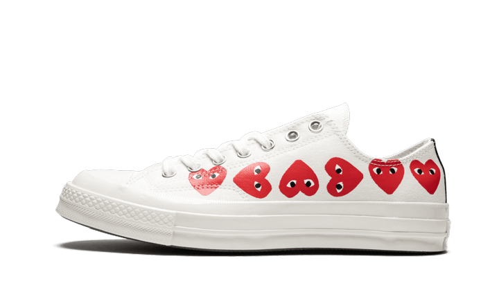 chuck-taylor-all-star-70s-ox-comme-des-garons-play-multi-heart-white-basketsold