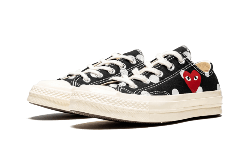 chuck-taylor-all-star-70s-ox-comme-des-garons-play-polka-dot-black-basketsold