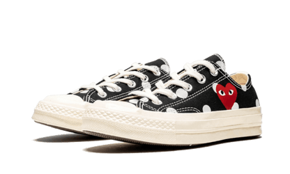 chuck-taylor-all-star-70s-ox-comme-des-garons-play-polka-dot-black-basketsold