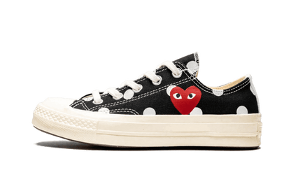 chuck-taylor-all-star-70s-ox-comme-des-garons-play-polka-dot-black-basketsold