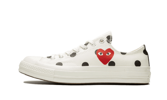chuck-taylor-all-star-70s-ox-comme-des-garons-play-polka-dot-white-basketsold