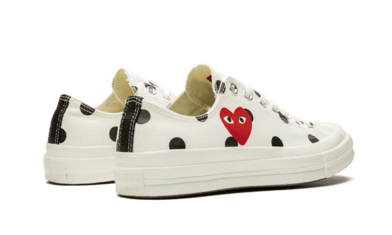 chuck-taylor-all-star-70s-ox-comme-des-garons-play-polka-dot-white-basketsold