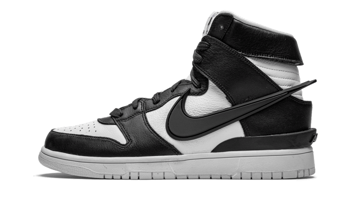 dunk-high-ambush-black-white-basketsold