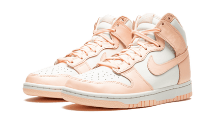 dunk-high-crimson-tint-basketsold