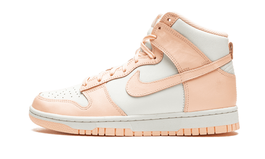 dunk-high-crimson-tint-basketsold