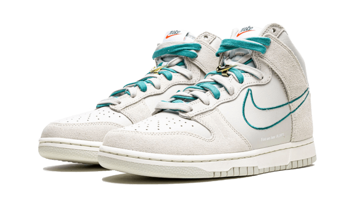 dunk-high-first-use-light-bone-green-noise-basketsold