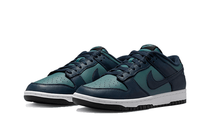 dunk-low-armory-navy-basketsold