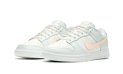 dunk-low-barely-green-basketsold