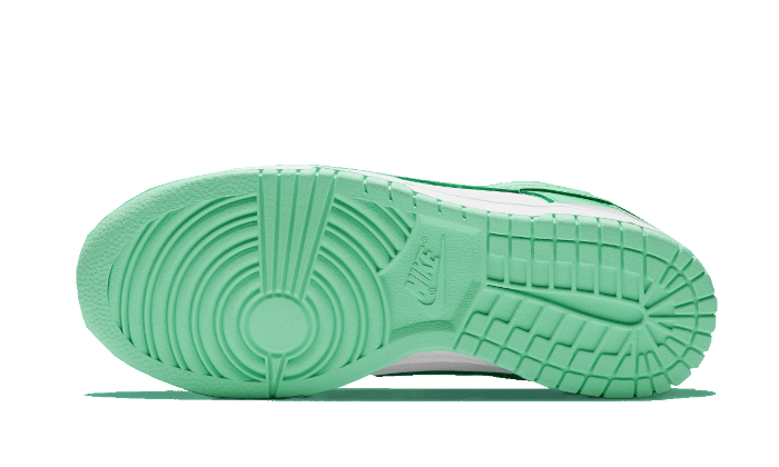 dunk-low-green-glow-basketsold