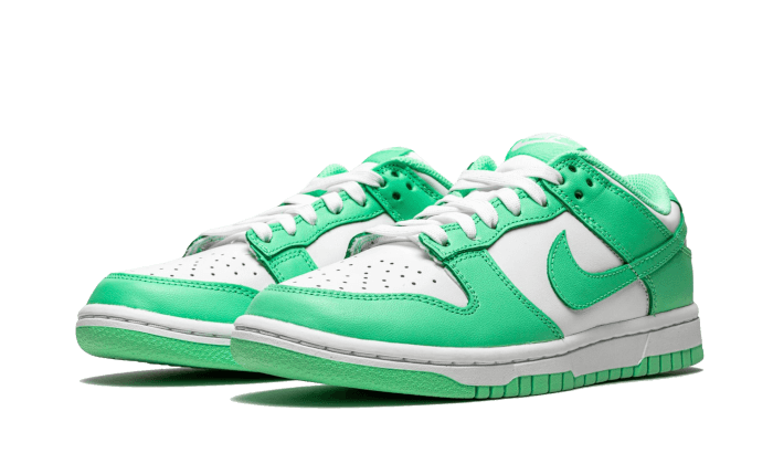 dunk-low-green-glow-basketsold