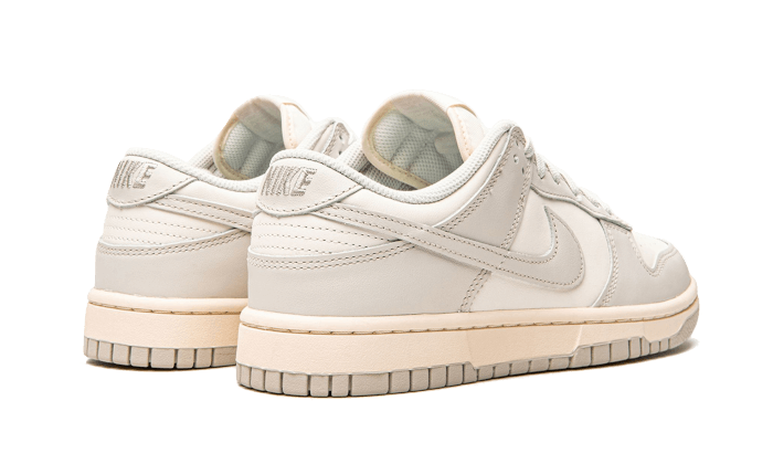 dunk-low-light-bone-basketsold