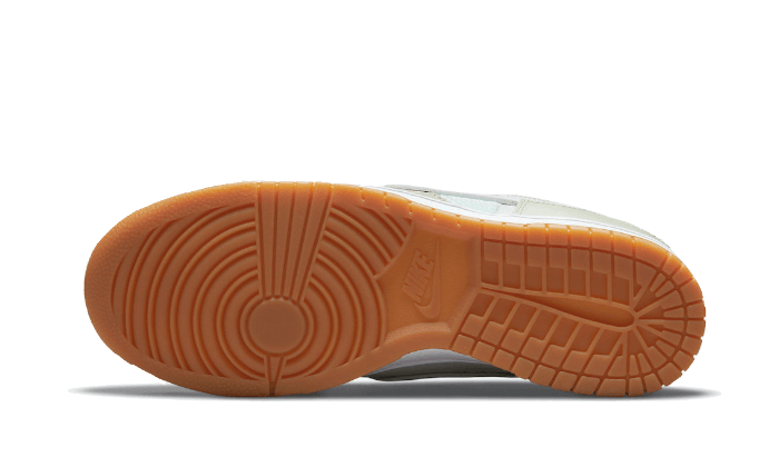 dunk-low-scrap-sea-glass-basketsold