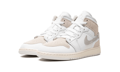 air-jordan-1-mid-se-craft-inside-out-white-grey-basketsold