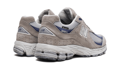 2002r-gore-tex-light-grey-basketsold