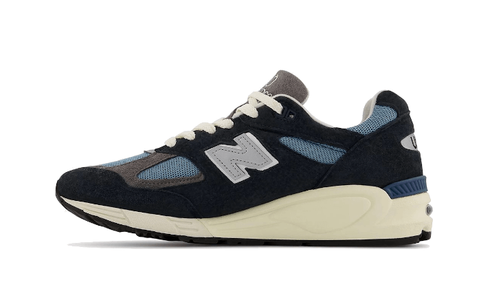 990-v2-miusa-teddy-santis-navy-castlerock-basketsold