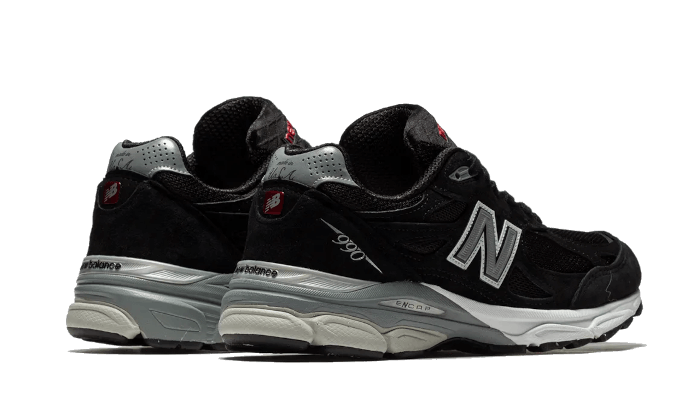 990-v3-black-white-basketsold