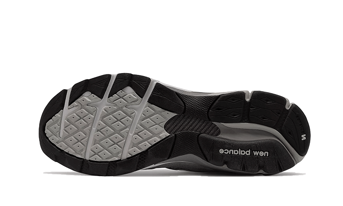 990-v3-grey-20192021-basketsold