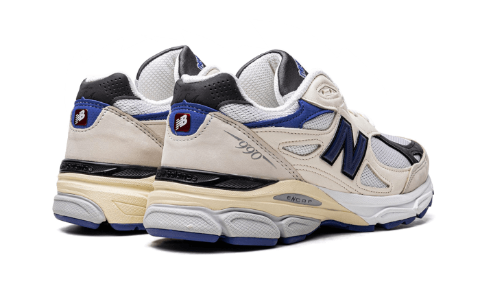 990v3---made-in-usa-cream-blue-basketsold