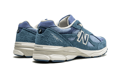 990-v3-levis-blue-basketsold