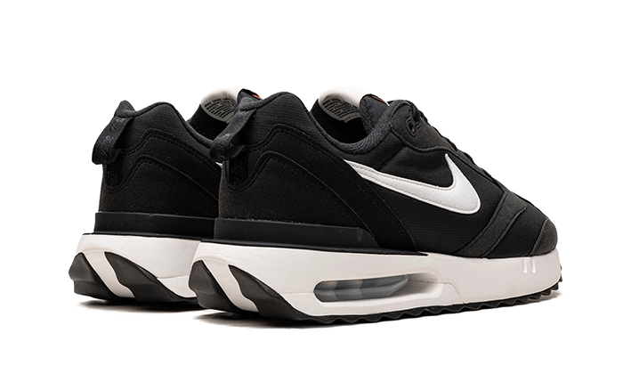 air-max-dawn-black-white-basketsold