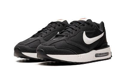 air-max-dawn-black-white-basketsold