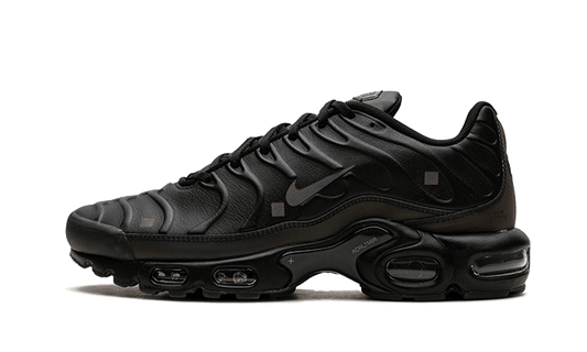 air-max-plus-a-cold-wall-black-basketsold