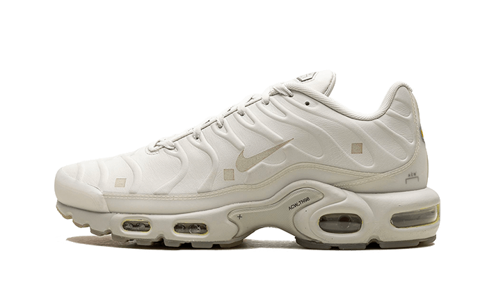 air-max-plus-a-cold-wall-platinum-tint-basketsold