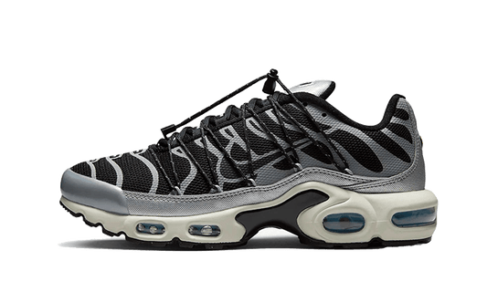 air-max-plus-lace-toggle-black-grey-basketsold