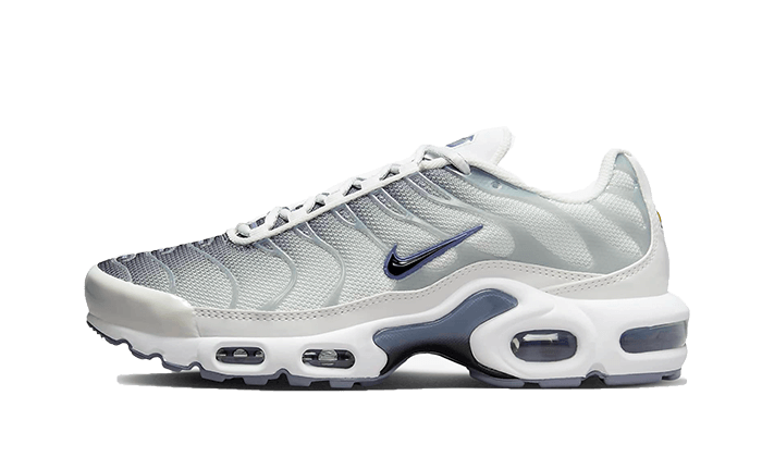 air-max-plus-sail-grey-basketsold